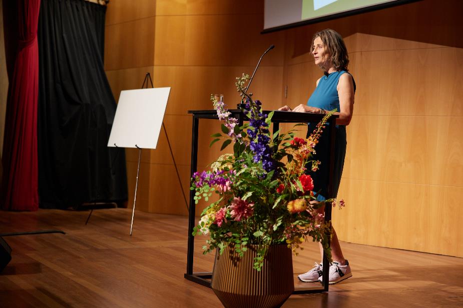 Monique Berger op podium