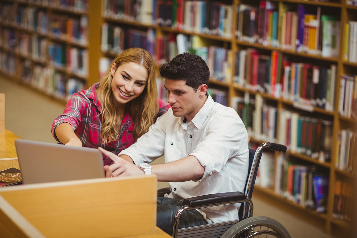 Studenten in de bibliotheek