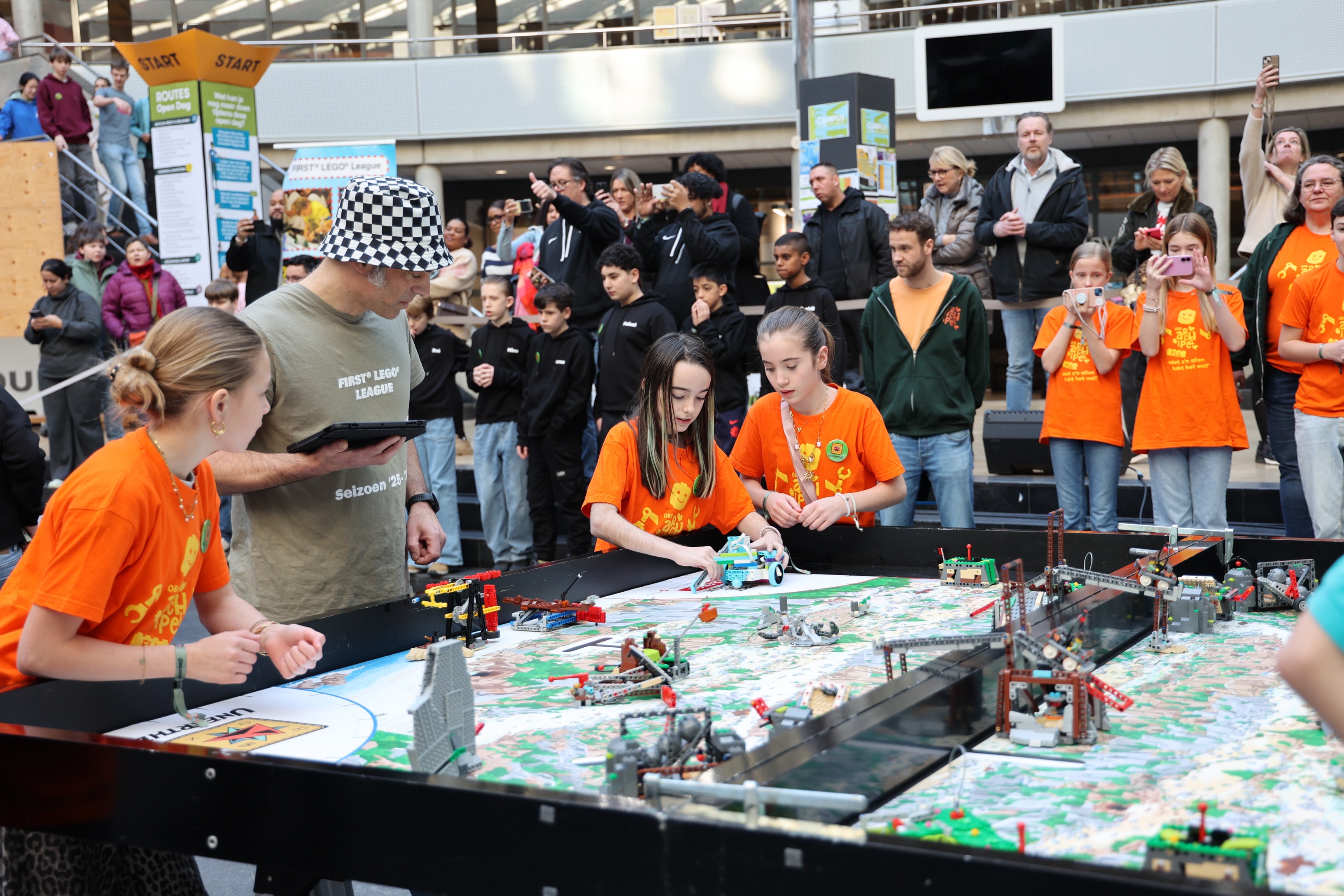 FIRST LEGO League Regiofinale op De Haagse 