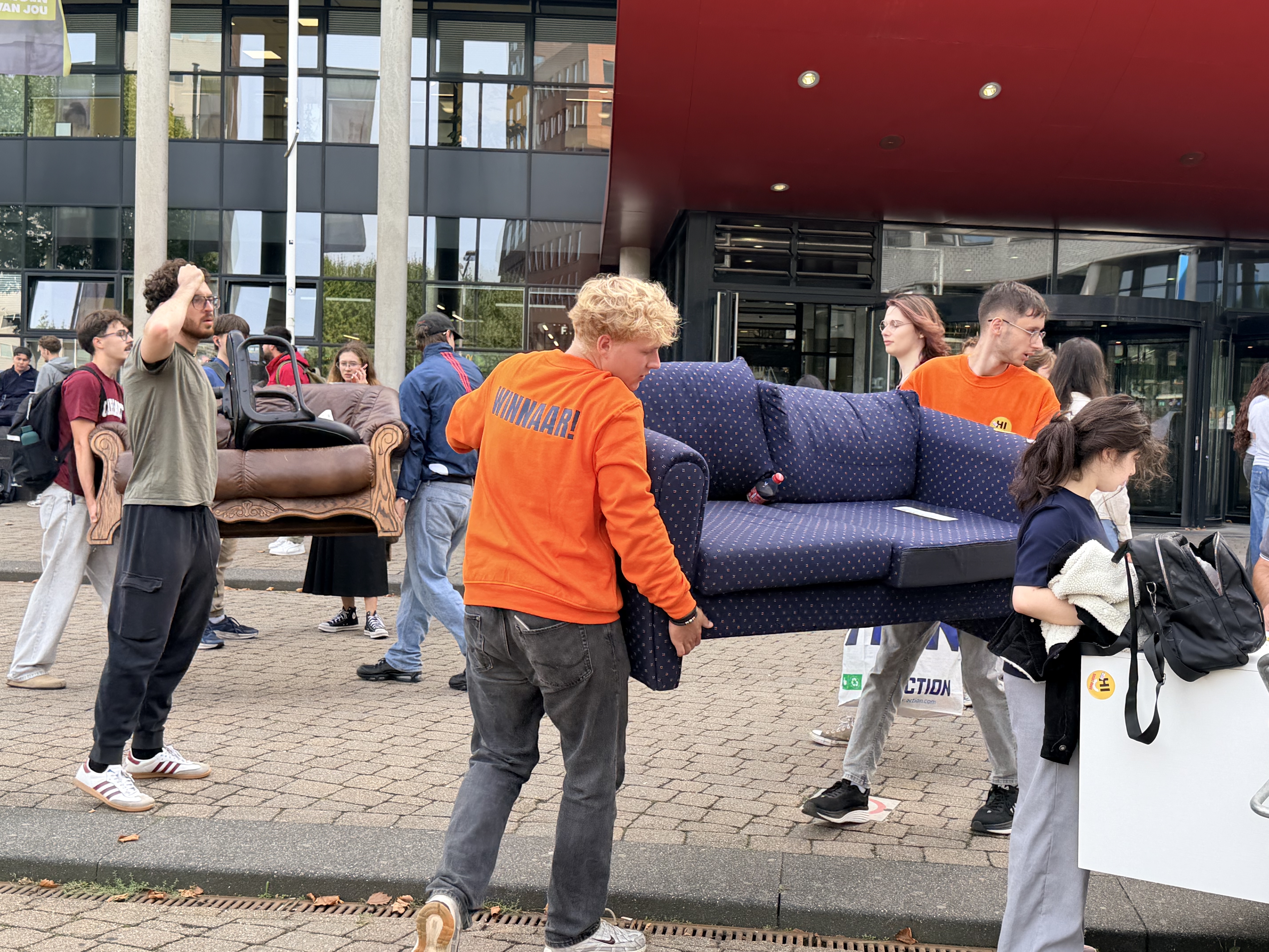 Studenten tillen bank op